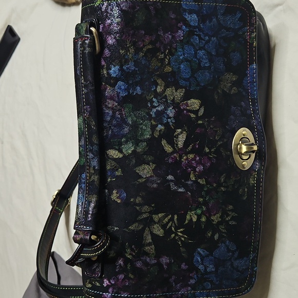 Spring Step L'Artist Leather Floral Shoulder Bag - Picture 12 of 12